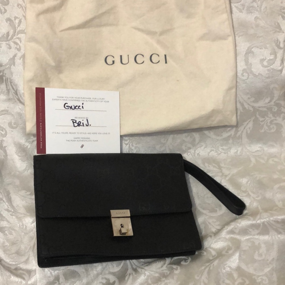 Gucci Guccissima GG  with retractable hand strap.  One owner.  Giftable - Picture 6 of 13